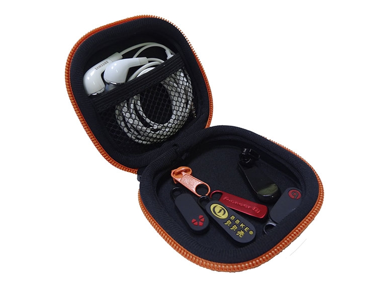 eva耳機(jī)包使用圖 eva耳機(jī)包使用圖