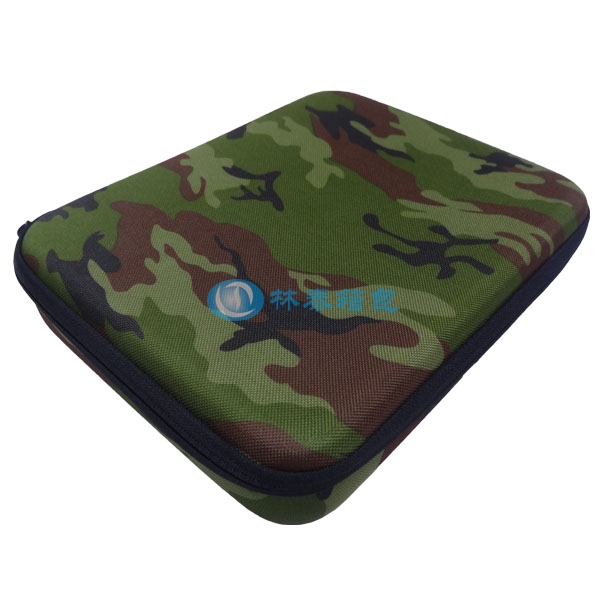 (非標(biāo)準(zhǔn)大號)迷彩 EVA相機(jī)包邊緣細(xì)節(jié) (非標(biāo)準(zhǔn)大號)迷彩 EVA相機(jī)包邊緣細(xì)節(jié)