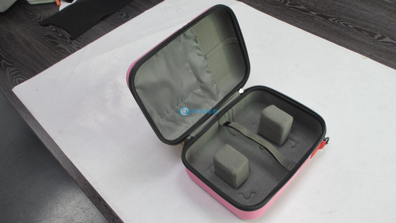 LTK-022 粉色工具包內(nèi)部空間 LTK-022 粉色工具包內(nèi)部空間